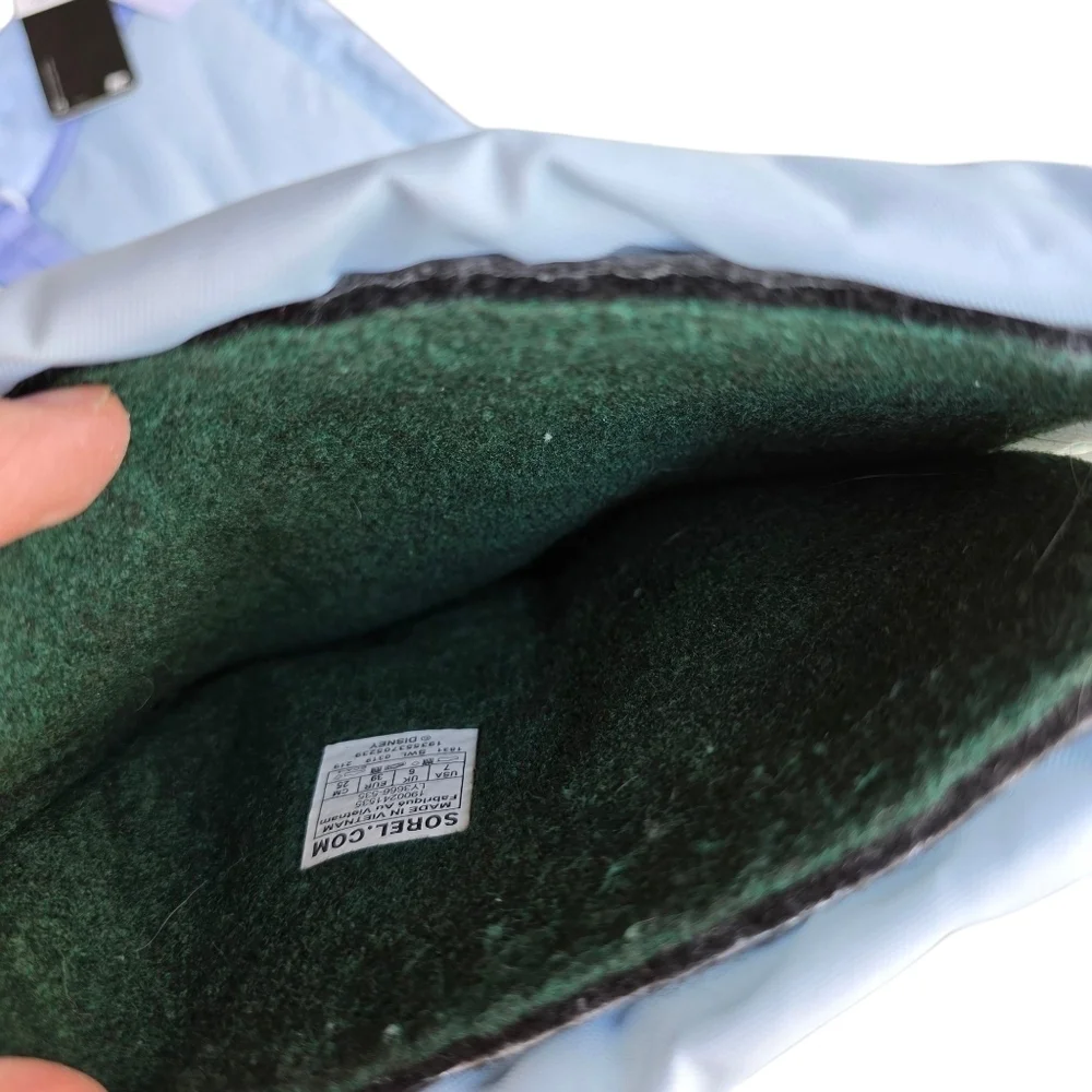 🔥NWT Sorel x Disney Fluffy Frozen 2 